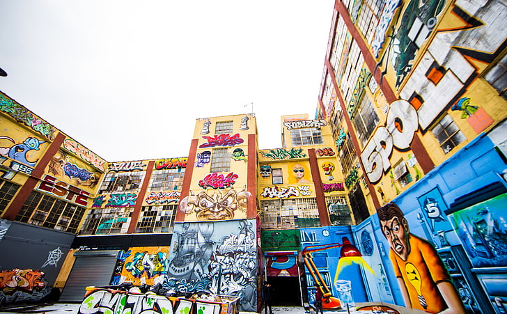 New York City Graffiti, żółte i niebieskie betonowe budynki, Artystyczne, Graffiti, Miasto, Wyspa, York, Long, America, United, Brooklyn, Center, Burning, Five, States, Points, Manhattan, queens, unitedstates, newyork, newyorkcity, unitedstatesofamerica , instytut, aerozol, pięć punktów, pięć punktów, wyższy, punkt łowiecki, instytuthigherburning, longislandcity, pointz, Tapety HD