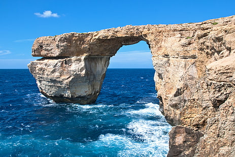 brązowa formacja skalna na zbiorniku wodnym w ciągu dnia, malta, gozo, malta, gozo, Malta, Gozo, Azure Window, formacja skalna, zbiornik wodny, dzień, czas, morze, klif, natura, wybrzeże, skała - obiekt, niebieski , scenics, krajobraz, lato, Tapety HD HD wallpaper