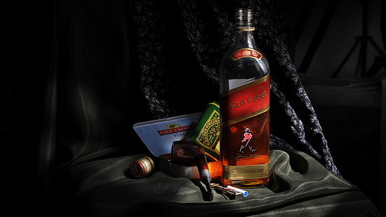 Johnnie Walker Red Label butelka, tapeta, tuba, whisky, tapety, Johnnie Walker, czerwona etykieta, Johnny Walker, Tapety HD HD wallpaper