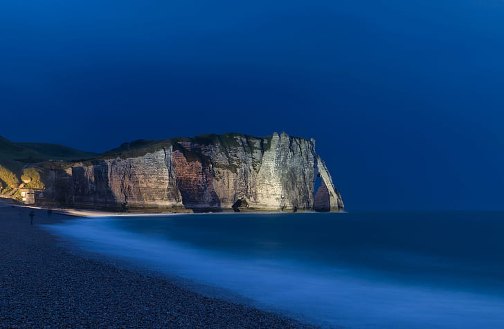 gray cliff near body of water during nighttime, Étretat, body of water, nighttime, cliffs, arches, beach, sea, ocean, night, landscape, seascape, long exposure, LE, Normandie, Normandy, France, cliff, nature, coastline, scenics, rock - Object, HD wallpaper