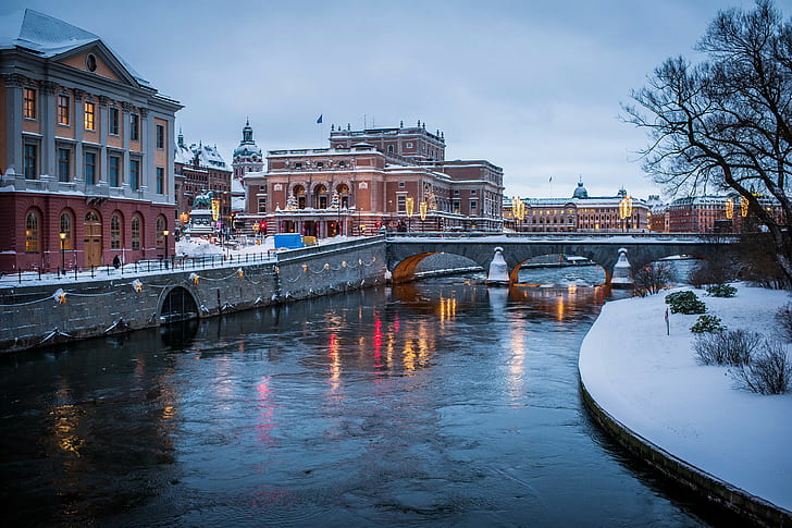 Puente de invierno de Estocolmo, Suecia, invierno, puente, río, Estocolmo, canal de agua, ciudad, foto, Fondo de pantalla HD
