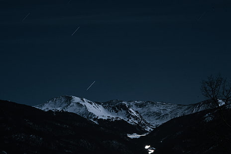 montaña nevada, montañas, nieve, noche, cielo nocturno, estrellas, naturaleza, oscuridad, paisaje, larga exposición, Fondo de pantalla HD HD wallpaper
