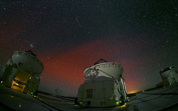 пейзаж обсерватория Алма пустиня Атакама Чили звездна нощ падащи звезди космическа технология с дълго изложение, HD тапет