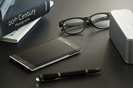 книга, обзор, стол, очки, Samsung Galaxy Note Edge, ручка, смартфон, фаблет, боковая панель, HD обои HD wallpaper