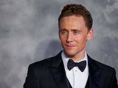 casaco formal preto masculino, tom hiddleston, homem, ator, traje, sorriso, HD papel de parede HD wallpaper
