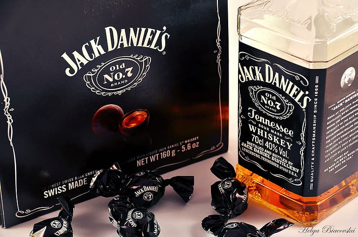 jack daniels, whiskey, bottle, candy, alcohol, jack daniels bottle with box, jack daniels, whiskey, bottle, candy, alcohol, HD wallpaper
