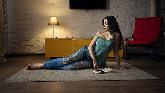 kvinnor, på golvet, porträtt, Sergey Fat, trasiga jeans, HD tapet HD wallpaper