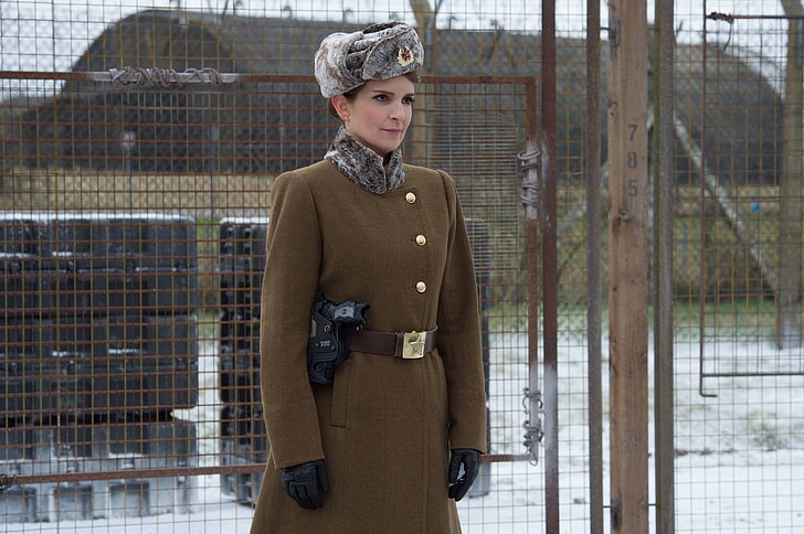 woman in brown long-sleeved dress, tina fey, nadya, muppets most wanted, HD wallpaper