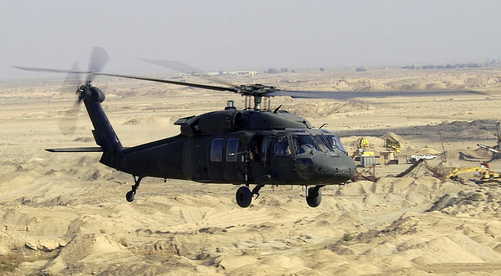 samoloty wojskowe helikoptery pustynia blackhawk pojazdy uh60 black hawk 2070x1139 Natura Deserts HD Sztuka, Samoloty, Wojskowe, Tapety HD