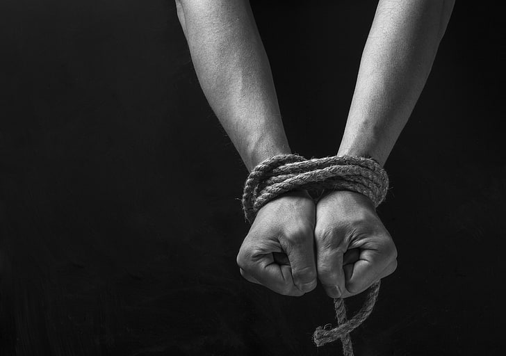 brown rope, background, black, hands, ropes, shackles, HD wallpaper