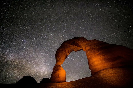 النجوم ، السماء ، حديقة الأقواس الوطنية ، التشكيلات الصخرية ، الليل المرصع بالنجوم، خلفية HD HD wallpaper