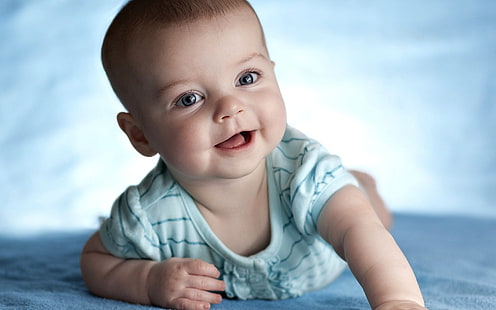 Menino bonitinho, bebê, recém-nascido, menino, olhos azuis, HD papel de parede HD wallpaper