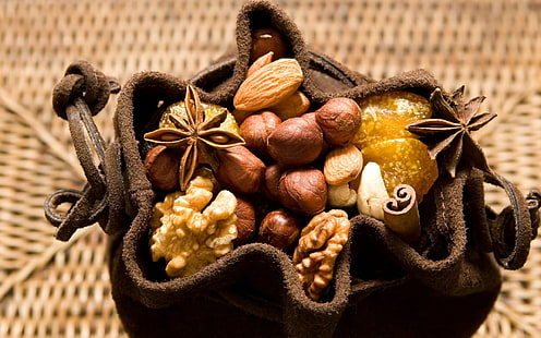 almond nut, nuts, wood, cinnamon, walnut, sack, HD wallpaper HD wallpaper