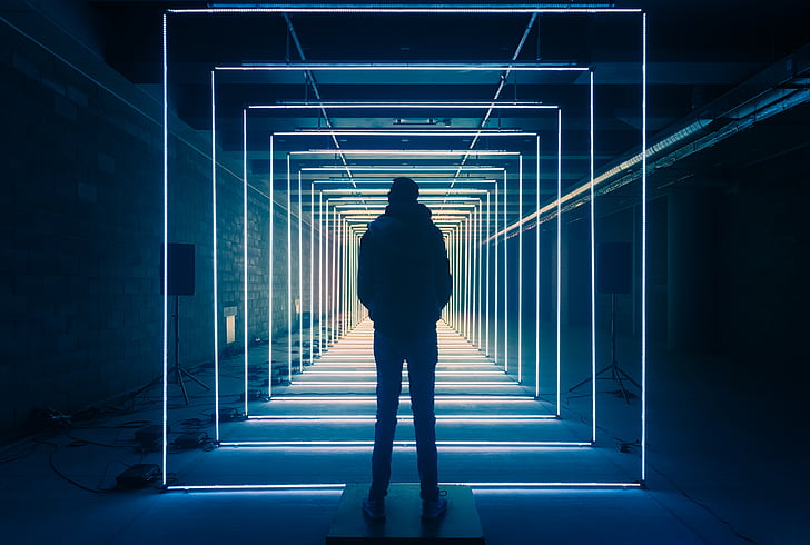 człowiek i niebieskie światło, długość fali, światła LED, Canary Wharf, 4K, 8K, Tapety HD