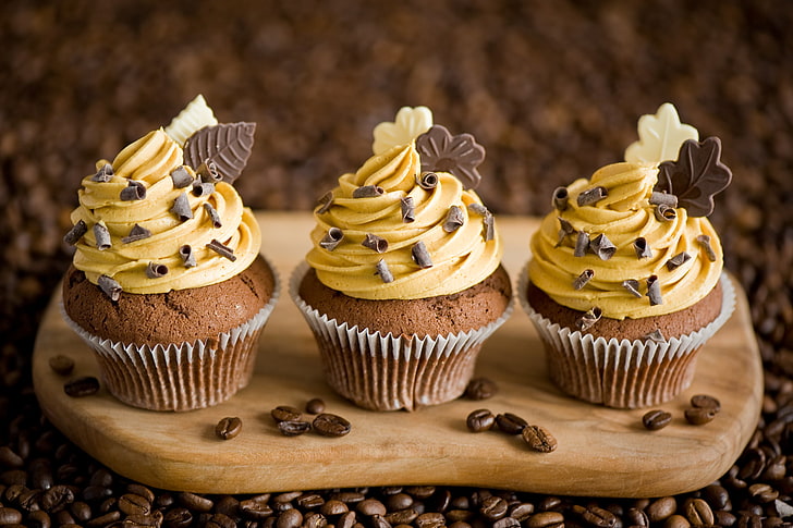 three chocolate cupcakes, yellow, coffee, chocolate, grain, Board, leaves, cream, dessert, cupcakes, Anna Verdina, HD wallpaper