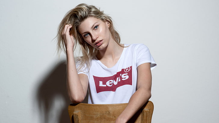 T-Shirt, Beautiful girl, Levis, HD wallpaper