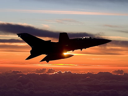 черный реактивный самолет, Panavia Tornado, реактивный истребитель, самолет, самолеты, силуэт, облака, закат, военный самолет, транспортное средство, HD обои HD wallpaper
