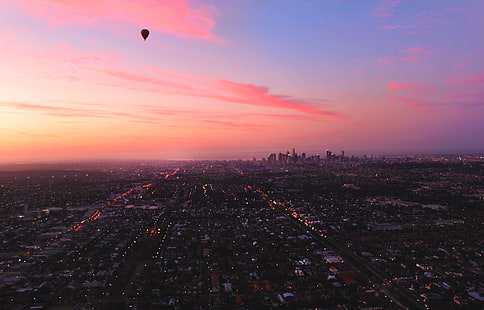 silueta de globo de aire caliente, paisaje, paisaje urbano, vista aérea, globos de aire caliente, cielo, luz solar, nubes, Fondo de pantalla HD HD wallpaper