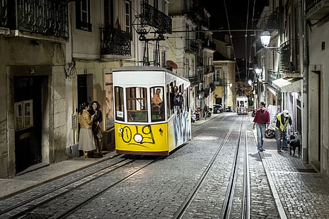 жёлтый и белый автобус, фотография, город, Португалия, Лиссабон, HD обои HD wallpaper