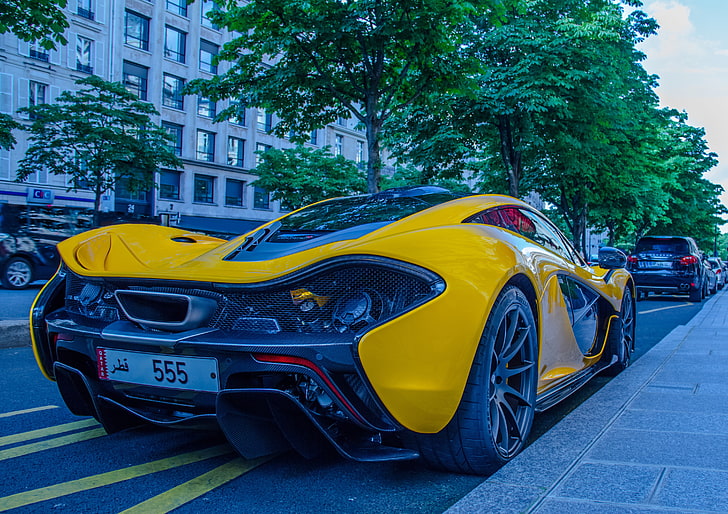 żółty McLaren P1, samochód sportowy, żółty, widok z boku, luksusowy, Tapety HD