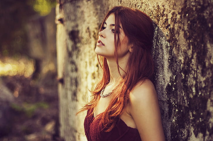 wanita, berambut merah, dinding, kalung, rambut panjang, Wallpaper HD