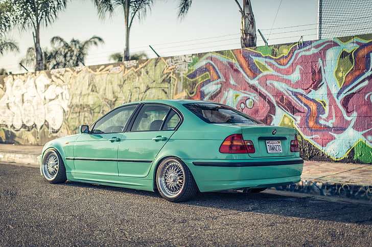 blaugrün BMW Limousine, Graffiti, Tuning, BMW, drei, am Straßenrand, Drives, E46, 3er, Stance, 325i, HD-Hintergrundbild