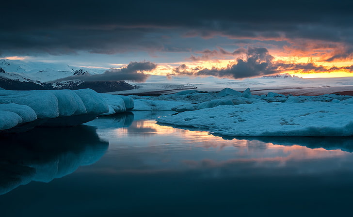 corpo de água no horizonte, natureza, paisagem, inverno, neve, gelo, Islândia, pôr do sol, lago, montanhas, reflexão, águas calmas, água, azul, HD papel de parede