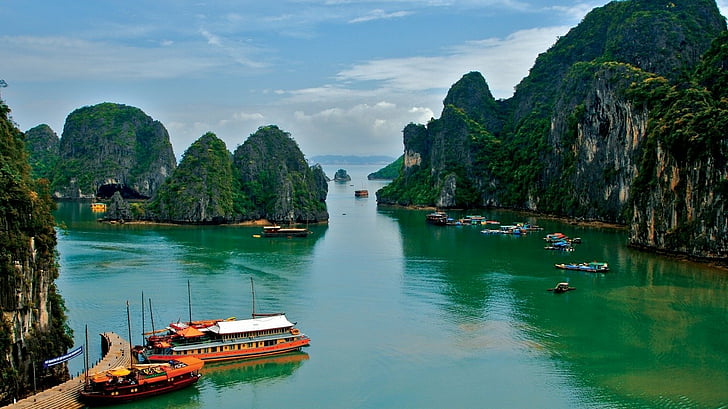 Фотография, залив Хонг Лонг, залив, лодка, земля, залив Халонг, скала, морской пейзаж, Вьетнам, HD обои