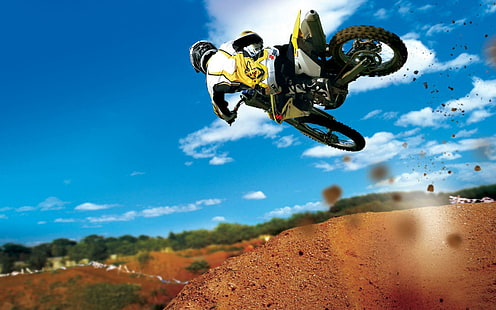 Motocross Stunt, moto gialla e bianca, motocross, acrobazia, bici e moto, Sfondo HD HD wallpaper