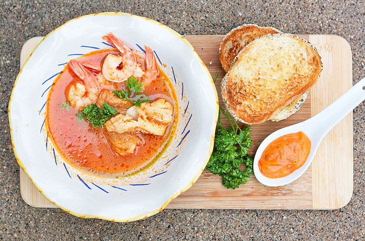 seafood soup, croutons, greens, shrimp, tomato sauce, HD wallpaper