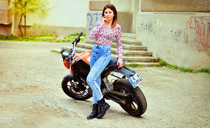 Mujer con moto HD fondos de pantalla descarga gratuita | Wallpaperbetter