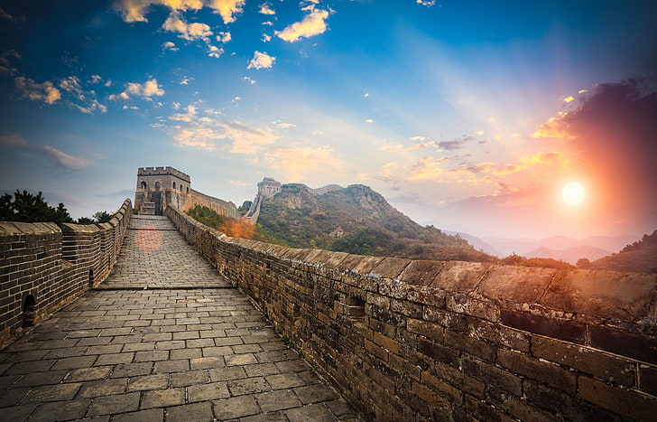 brown concrete bridge, landscape, mountains, stay, wall, morning, blur, China, tower, summer, rays of light, bokeh, travel, The great wall of China, tourism, wallpaper., my planet, serfs, guard, UK BC-1644г, seven wonders of the world, one of the new, HD wallpaper