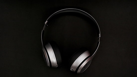 siyah ve gri kablosuz kulaklık, fotoğraf, kulaklık, Beats, HD masaüstü duvar kağıdı HD wallpaper
