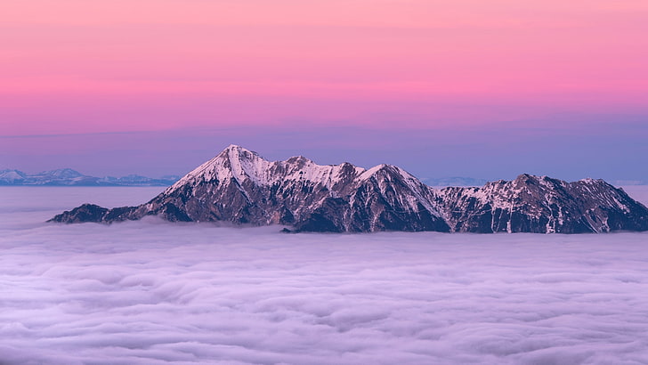 Gebirgszug mit Schnee, Natur, Landschaft, Berge, Fotografie, Wolken, schneebedeckte Spitze, Sonnenuntergang, Nebel, Island, HD-Hintergrundbild