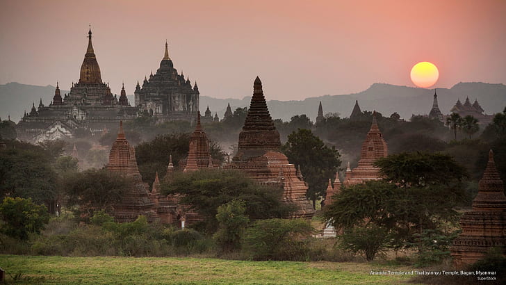 Храмът Ананда и храмът Табибиню, Баган, Мианмар, Азия, HD тапет