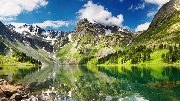 風景、アルタイ、ターコイズブルーの湖、カトゥンリッジ、シベリア、アルタイ、ロシア、山の湖、アルタイ山脈、湖、反映、反映、緑、木、空、太陽、山、 HDデスクトップの壁紙