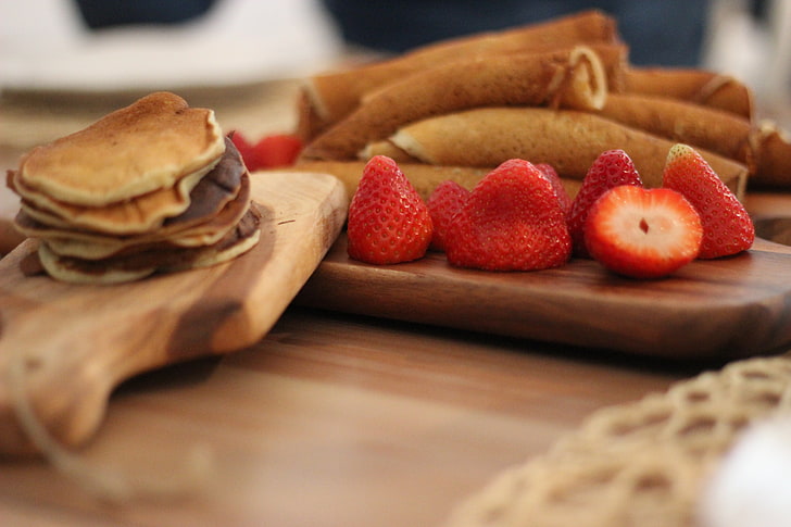 seve nstrawberries, pancakes, muffins, strawberries, HD wallpaper