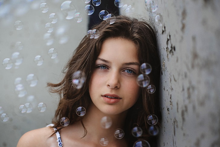 model, blue eyes, brunette, bubbles, wall, open mouth, women, face portrait, Girls, HD wallpaper