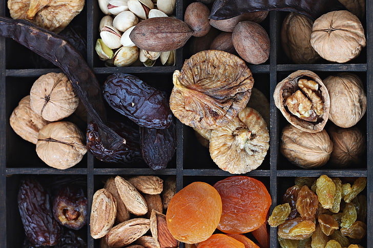 nuts, almonds, raisins, walnut, pistachios, figs, dried apricots, dried fruits, dates, HD wallpaper
