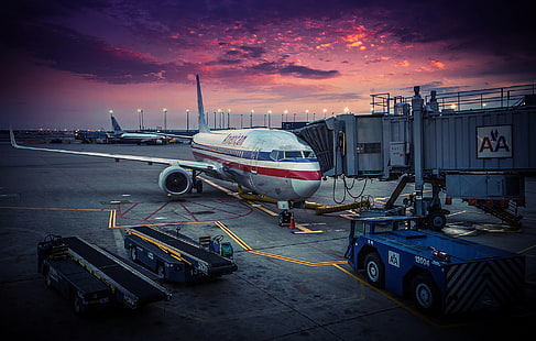 сив и червен самолет, самолетът, зората, летището, САЩ, Чикаго, American Airlines, HD тапет HD wallpaper