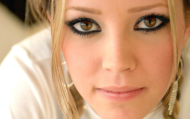 closeup, yeux marrons, blonde, visage, regardant spectateur, yeux, Hilary Duff, eye-liner, yeux noisette, Fond d'écran HD