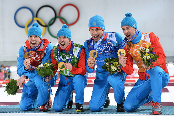 オリンピック金メダリスト、ロシア、チャンピオンズ、2014年ソチ、XXII冬季オリンピック、アントン・シピュリン、バイアスロンリレー、エフゲニー・ウスチュゴフ、アレクセイ・ボルコフ、ドミトリー・マリシュコ、 HDデスクトップの壁紙