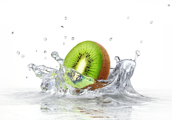 gota de kiwi fatiada na água, fruta Kiwi, Splash, 5K, HD papel de parede