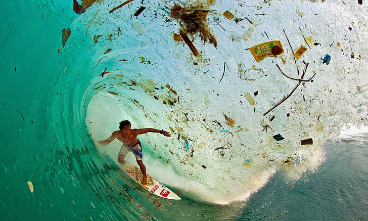 man on surfboard, surfing, trash, blue, tropical water, HD wallpaper