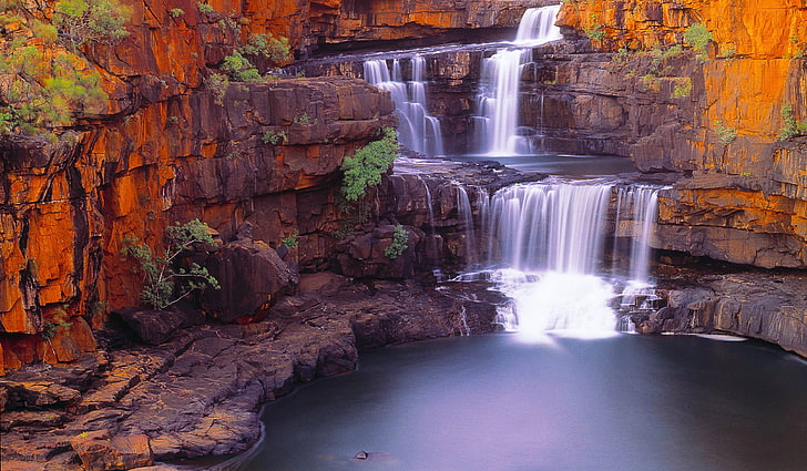 fioletowo-biała kwiecista tkanina, wodospad, przyroda, staw, skała, krzewy, Australia, krajobraz, Tapety HD