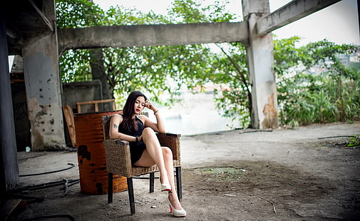 Stuhl, Beine gekreuzt, asiatisch, sitzend, Beine, Frauen, geschlossene Augen, HD-Hintergrundbild HD wallpaper