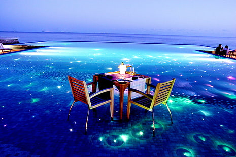 Стол на двоих на освещенном бассейне, бассейн, свечи, остров, вид, романтичный, тропический, при свечах, обедать, южно-тихоокеанский, романтический, океан, еда, HD обои HD wallpaper