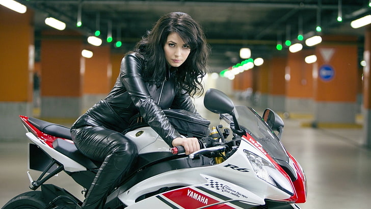 sepeda sport Yamaha R6 abu-abu dan merah, Yulia Snigir, Rusia, motor, jaket kulit, rambut hitam, Wallpaper HD