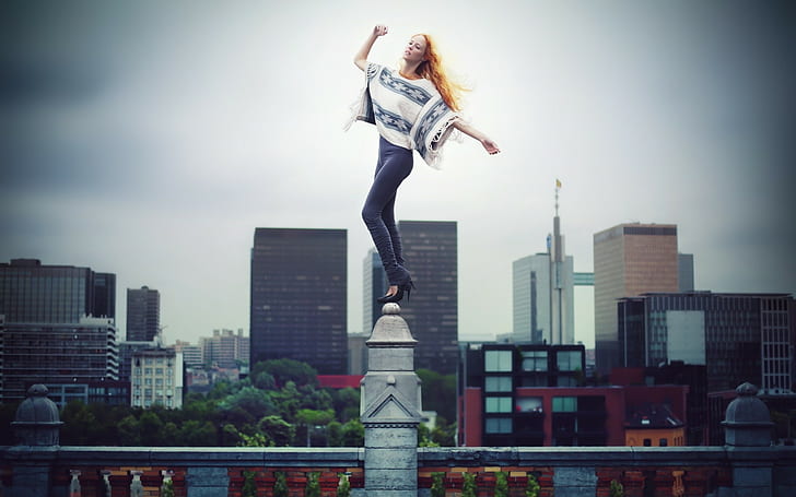 leggings, women, redhead, closed eyes, cityscape, David Olkarny, HD wallpaper