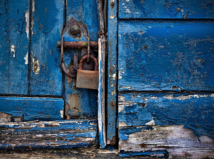 Jest zamknięty z jakiegoś powodu, brązowa kłódka, vintage, niebieski, drzwi, zamek, Tapety HD